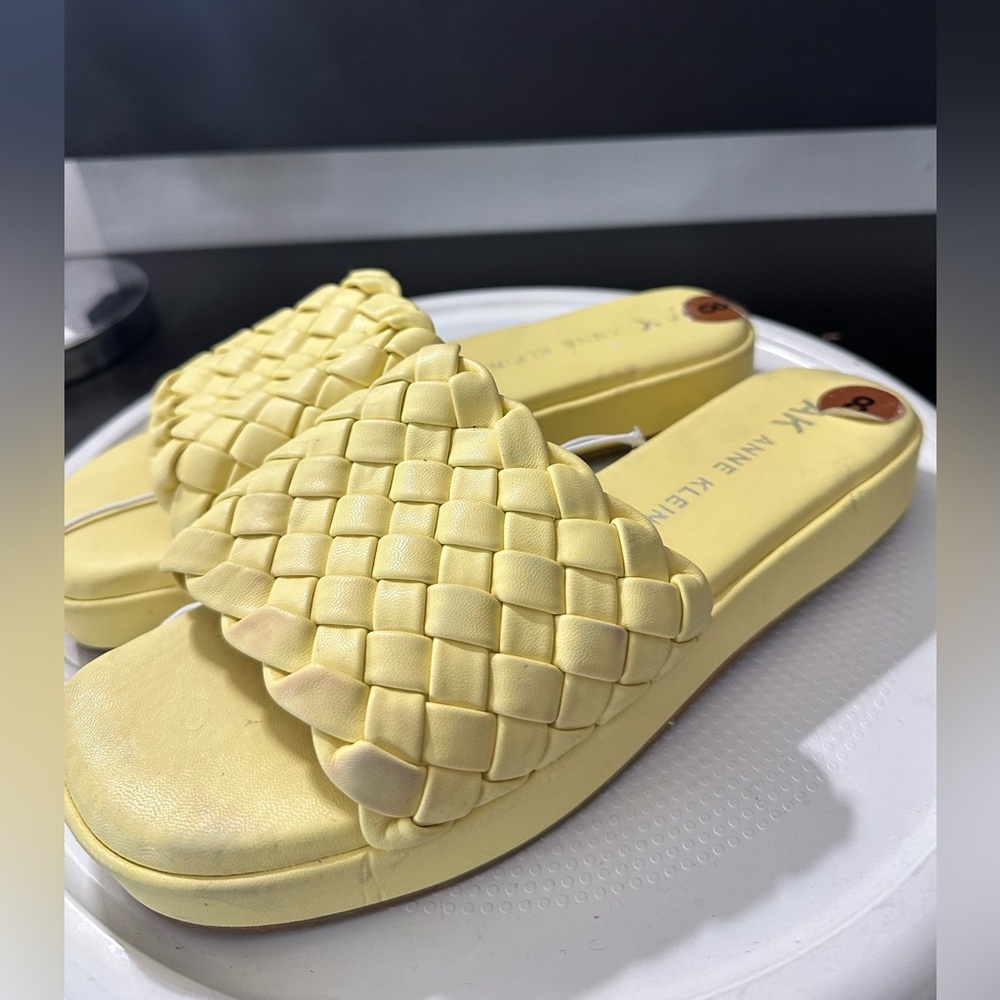 🆕Anne Klein TOMISINA Sandals